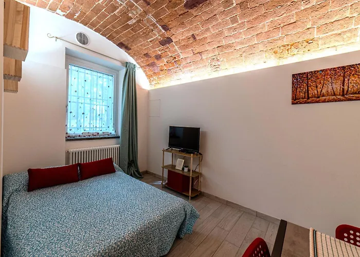 Casa R&R A Due Passi Dalla Torre