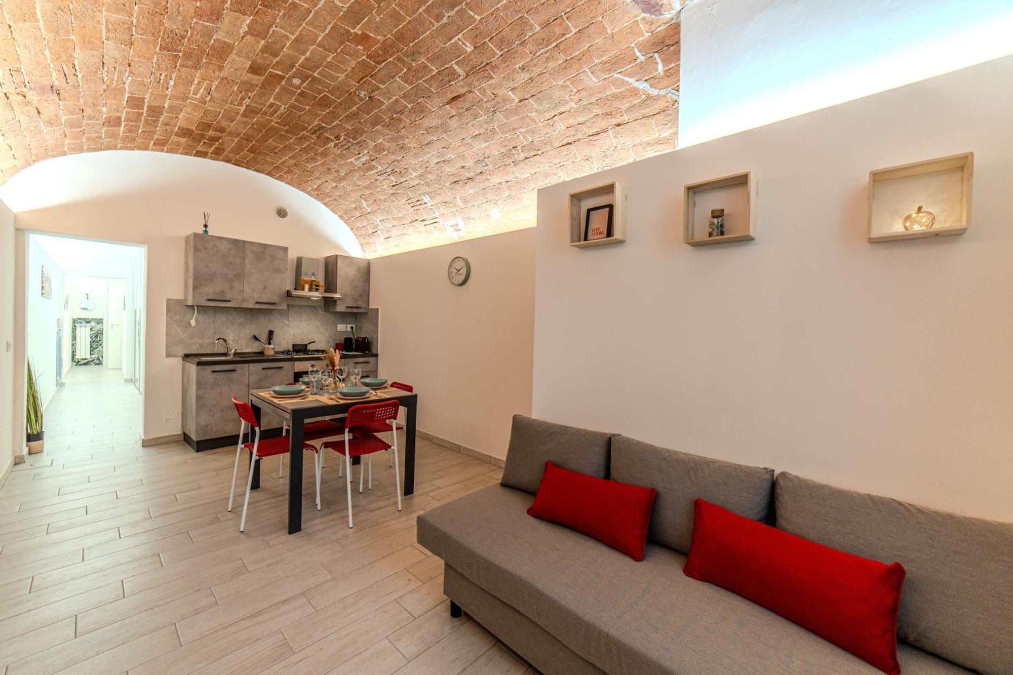 Casa R&r A Due Passi Dalla Torre Apartment